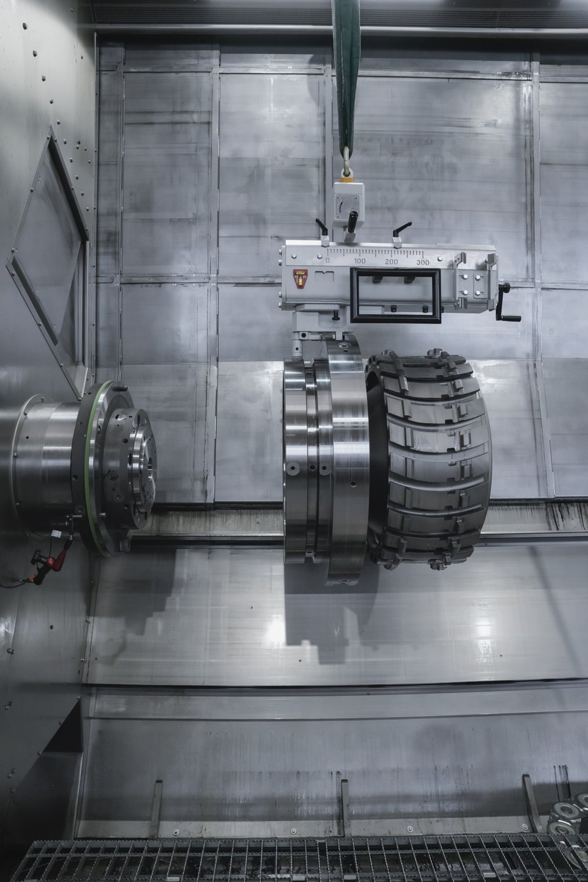 Core competence in complete machining: focus on chucked parts - WFL