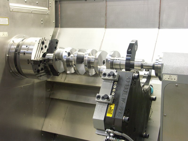 Complete machining of crankshafts in small series WFL