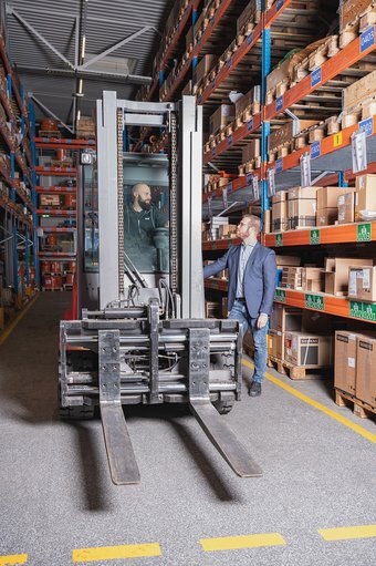 Vom Warenlager bis zum automatischen Kleinteilelager (AKL-)Liftsystem – alles hat seinen Platz.